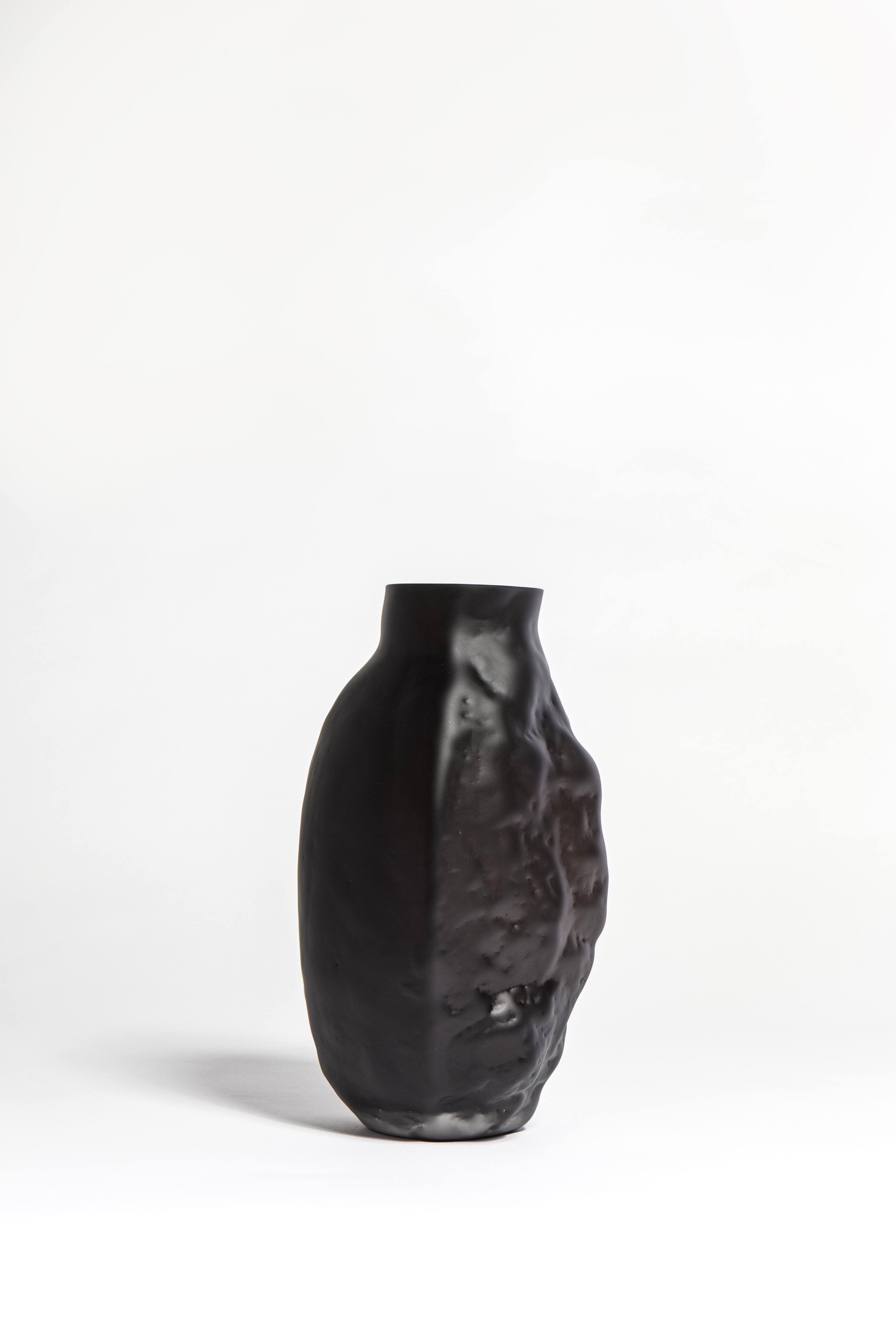 HalfVase - Black
